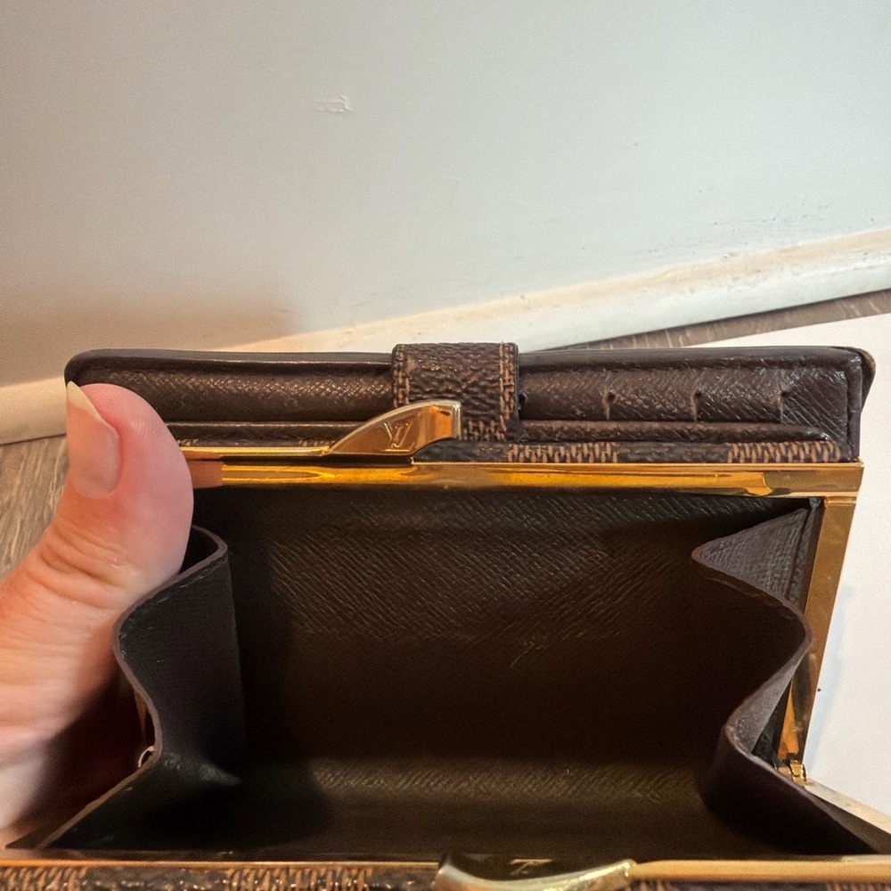 Authentic Louis Vuitton Damier Ebene French Purse Wallet - Picture 4 of 10
